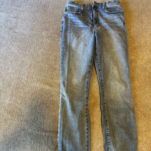 Universal Thread Women's High Rise Blue Jeans